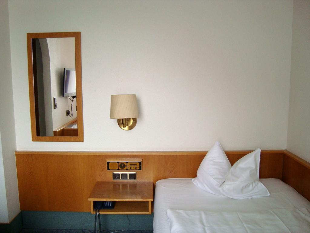 Hotel-Restaurant Handelshof Dortmund Bilik gambar
